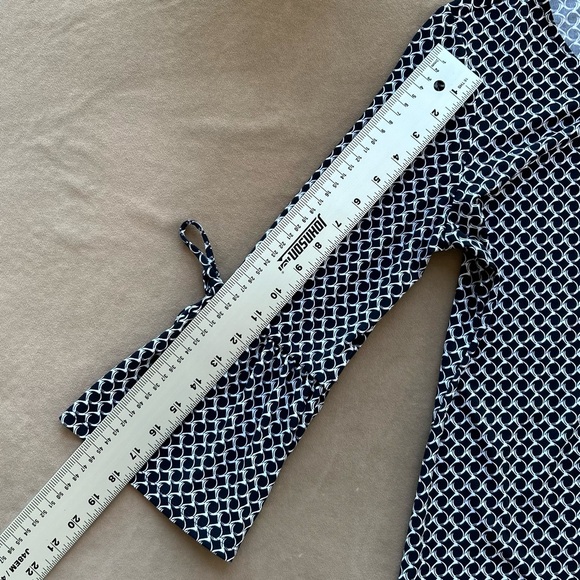 Liz Claiborne Career Women's Black White Polka Dot Blouse Long Sleeve Size S - Picture 6 of 7